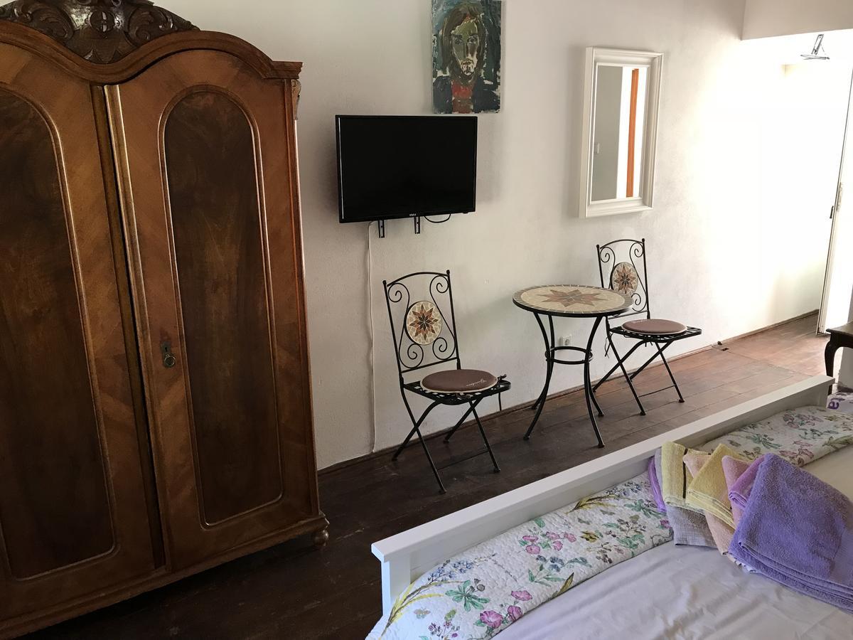 Hill House Marija Lägenhet Komiža Exteriör bild
